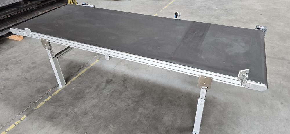 Podajnik taśmowy 3m długi 1100mm szeroki