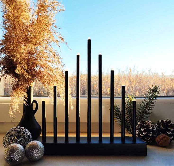 Świecznik adwentowy 9 LED czarny z ciepłą bielą do okna