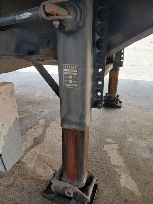 Podpory do naczepy, lapy jost