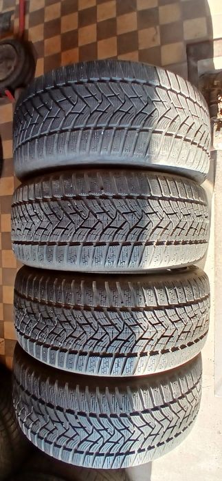 225/45/17 DUNLOP Winter Sport 5