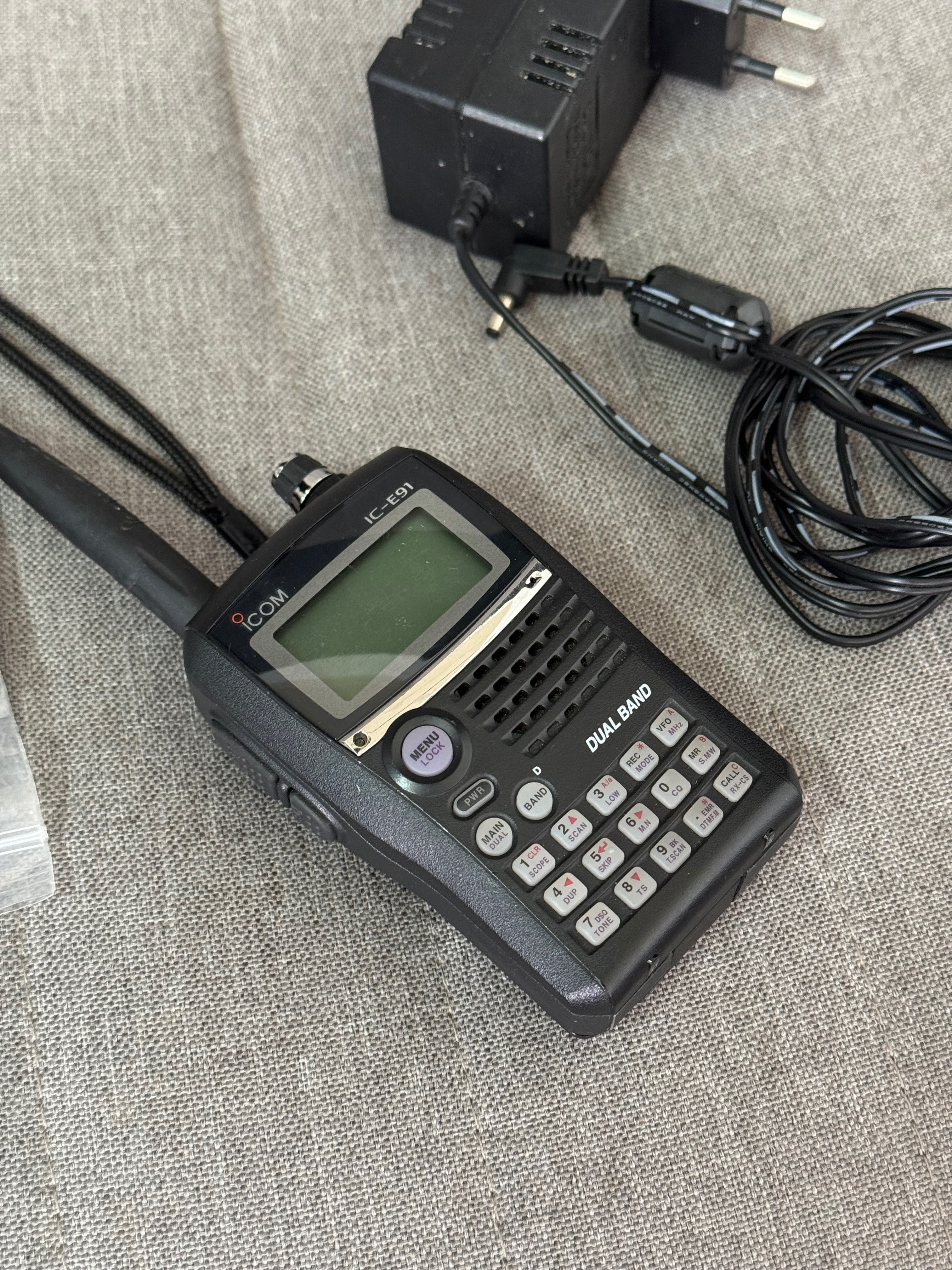 Rádio Icom IC-E91
