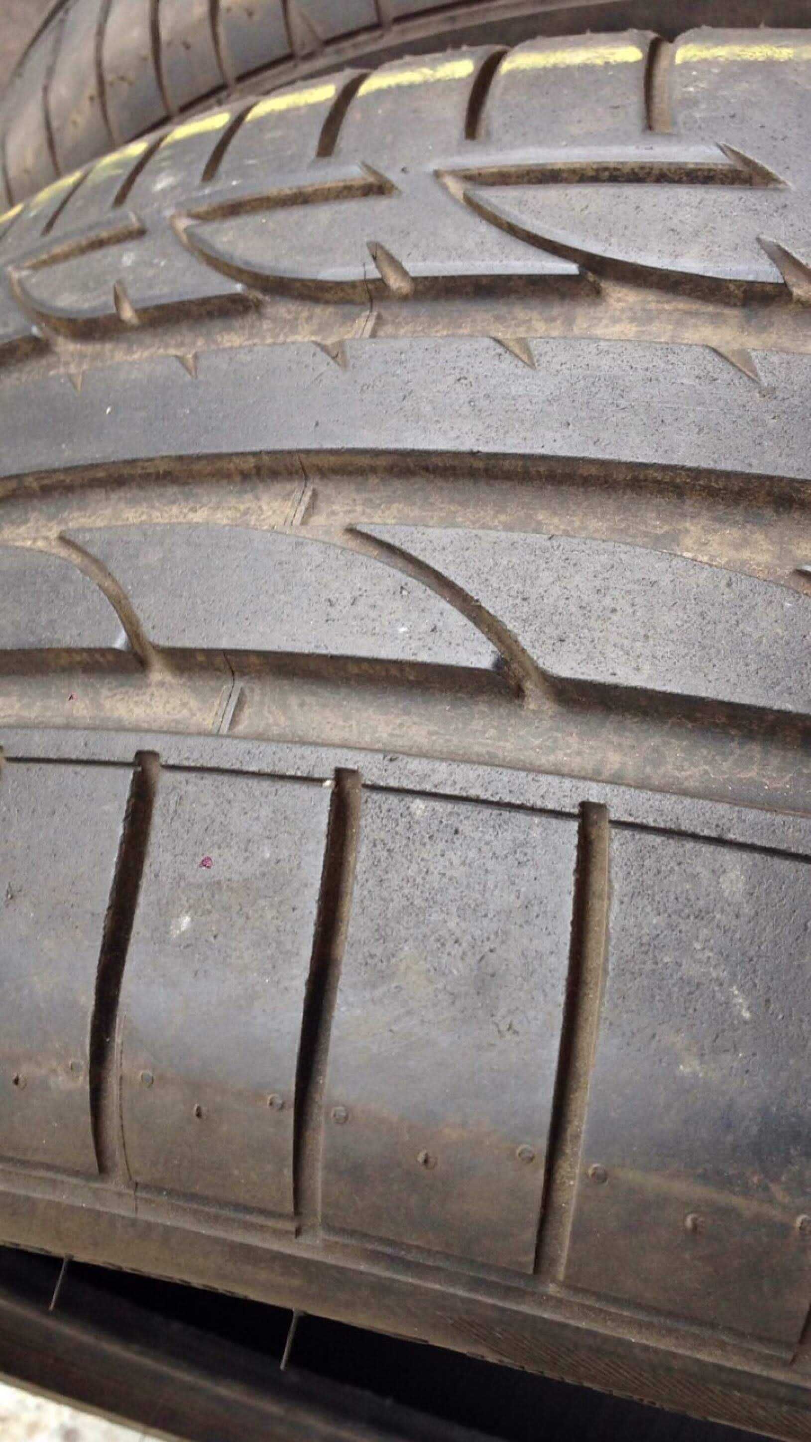 Літні шини Бріджстоун 255/35/19 Bridgestone Potenza RE050A залиш.95%