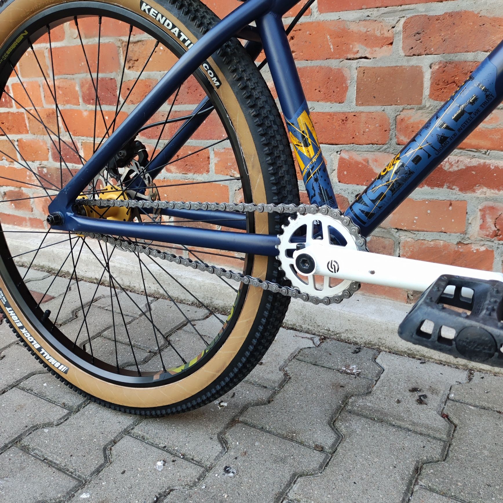 NS Bikes metropolis 2