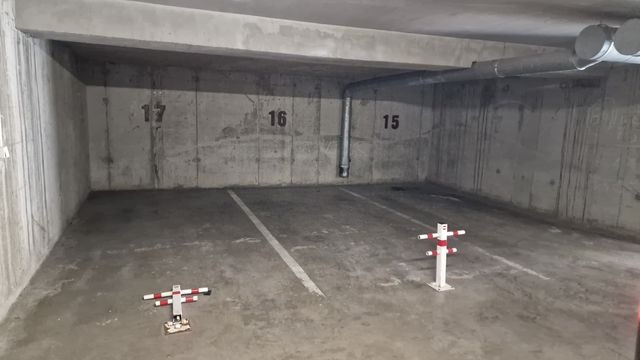 Miejsce postojowe w garażu podziemnym Wysoka
