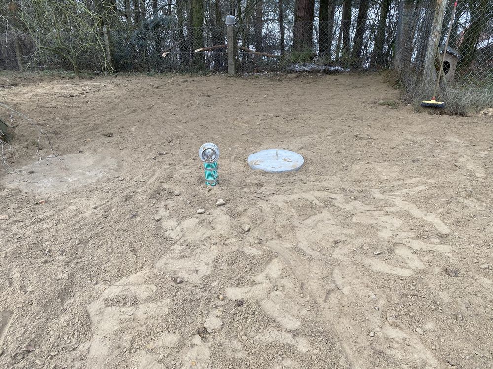 Szamba betonowe ekologiczne drenaże tunelowe montaż i dostawa koparka