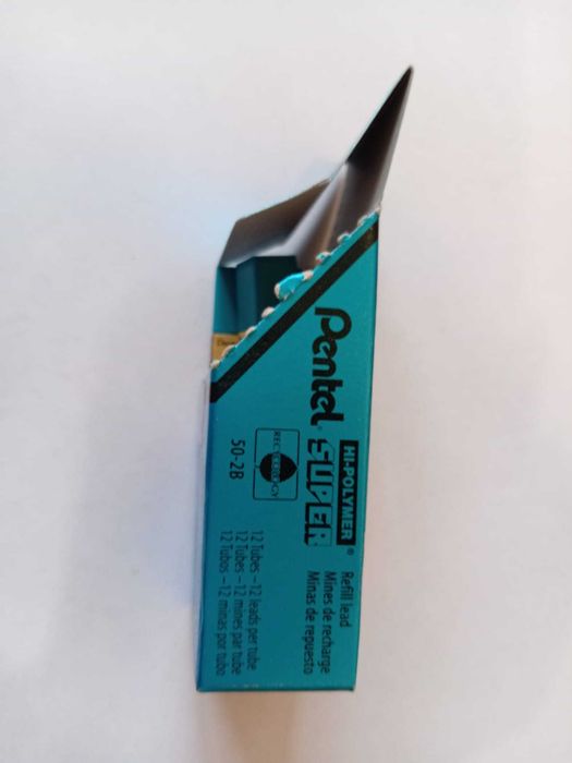 Grafity rysiki do ołówka Pentel B i 2B 0,7 mm 2 fiolki po 12 sztuk