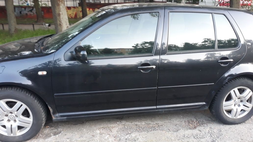 Volkswagen Golf IV 1.6 sr automat
