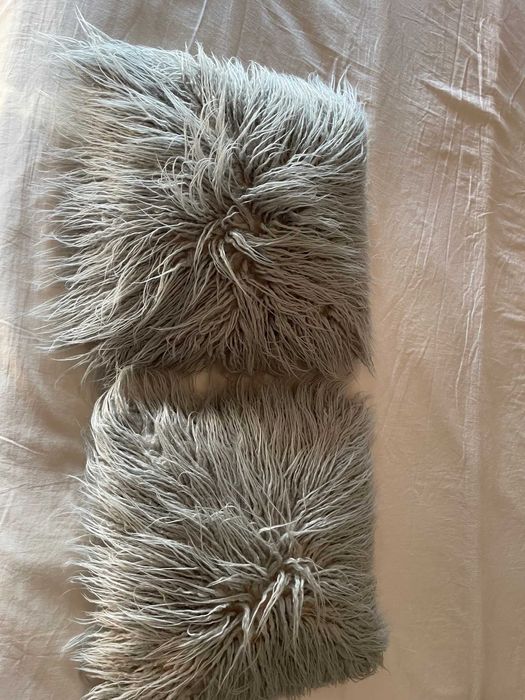 2 almofadas zara home cinzentas de pelo