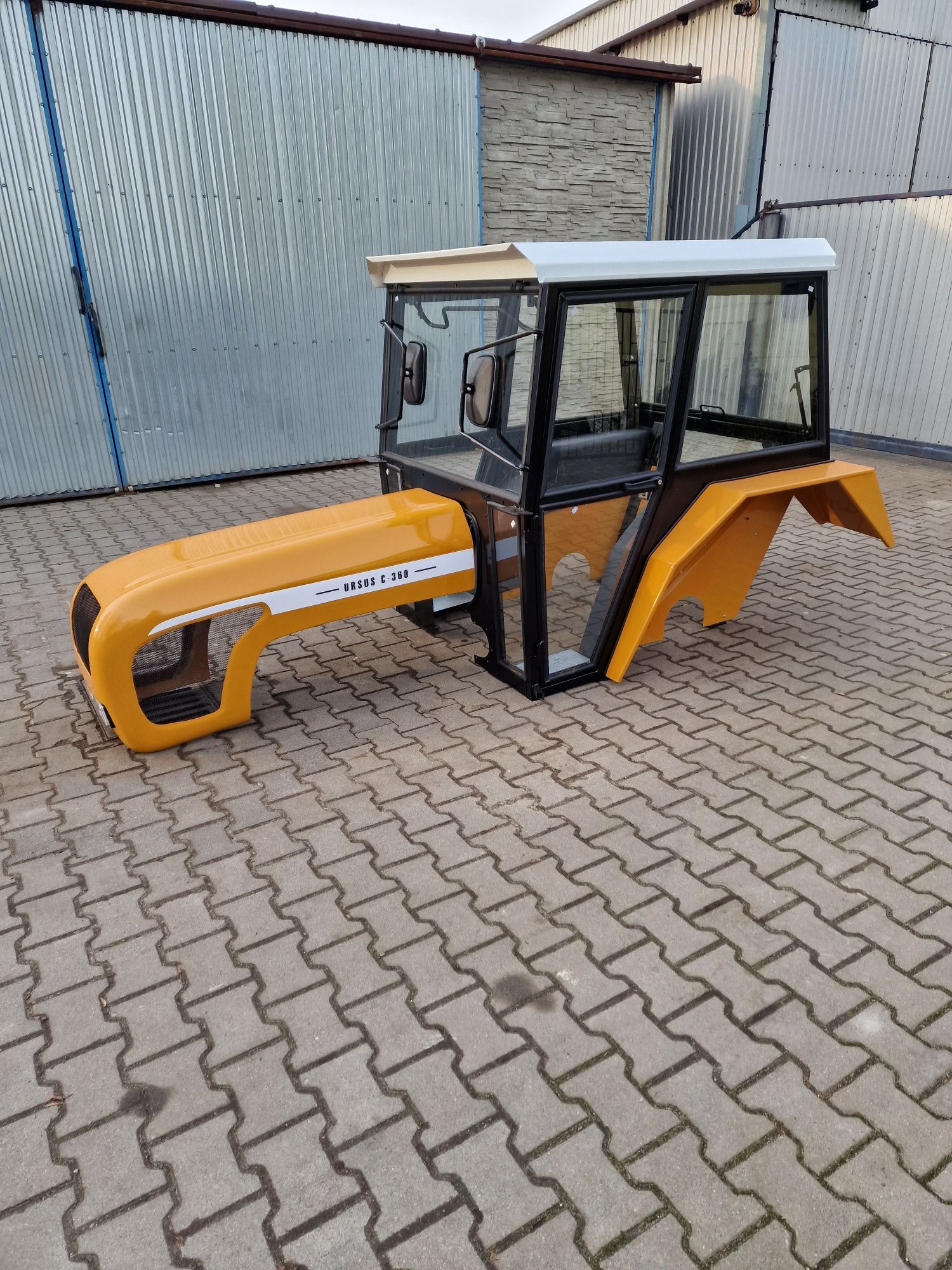 Kabina C360 C330 Kabina c330 c360 Kabina ciągnikowa c 360 c 330 tur