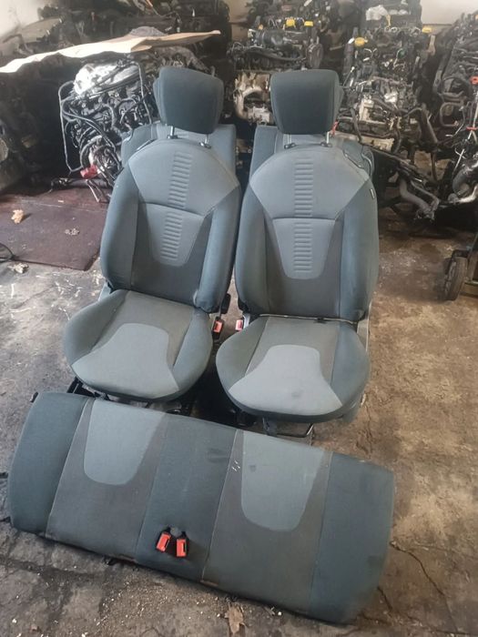 FOTELE PRZOD LEWY PRAWY TYŁ EUROPA FORD KA MK2 II LATA 2008-2016