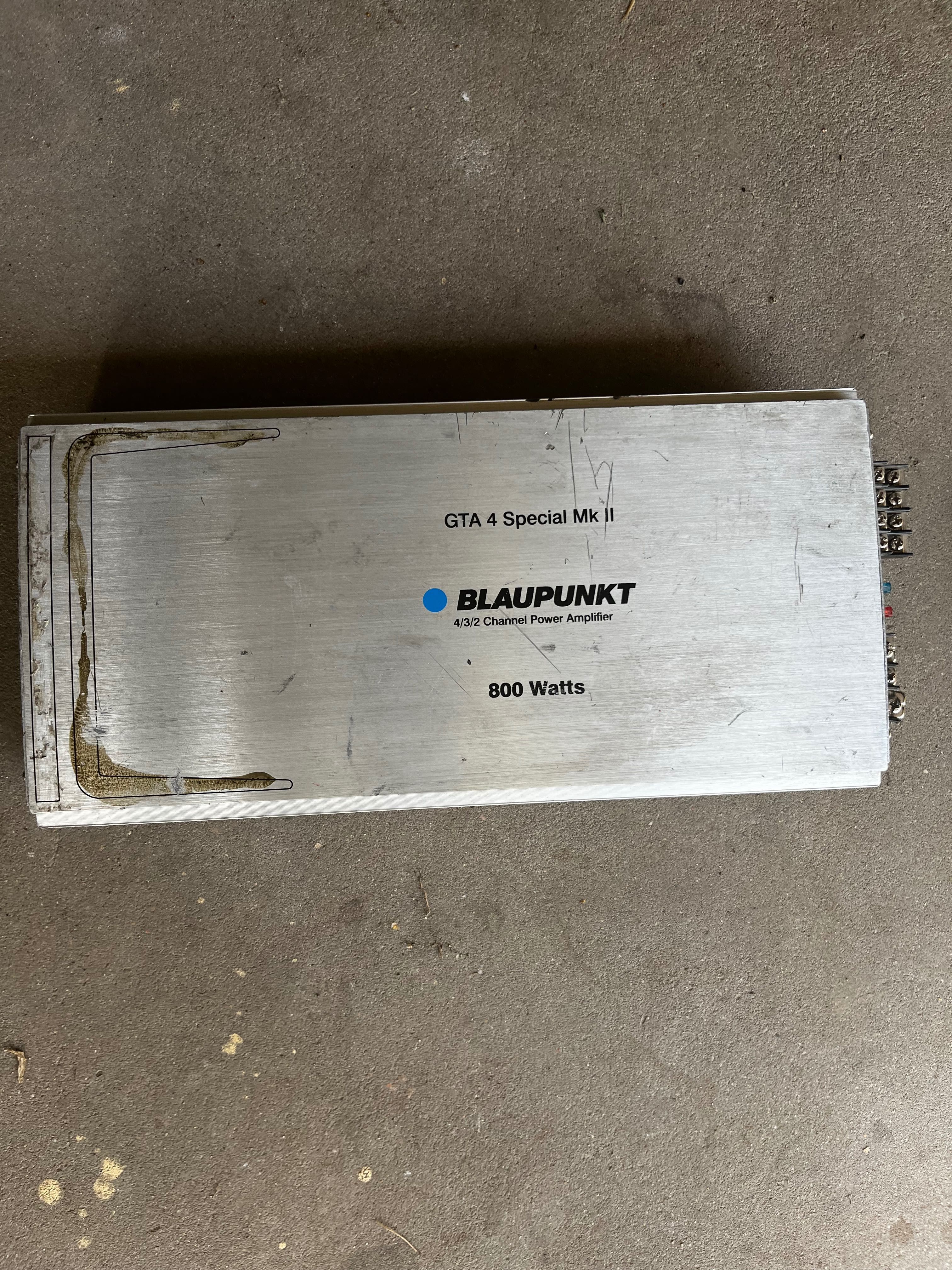Wzmacniacz Blaupunkt gta 4 800 wat