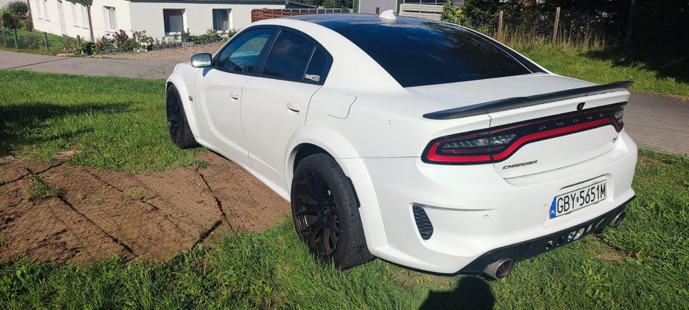 Dodge Charger 5.7V8 + LPG 2016r