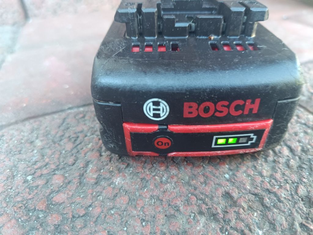 Akumulator Bosch profesional GBA 18v 4.0 Ah
