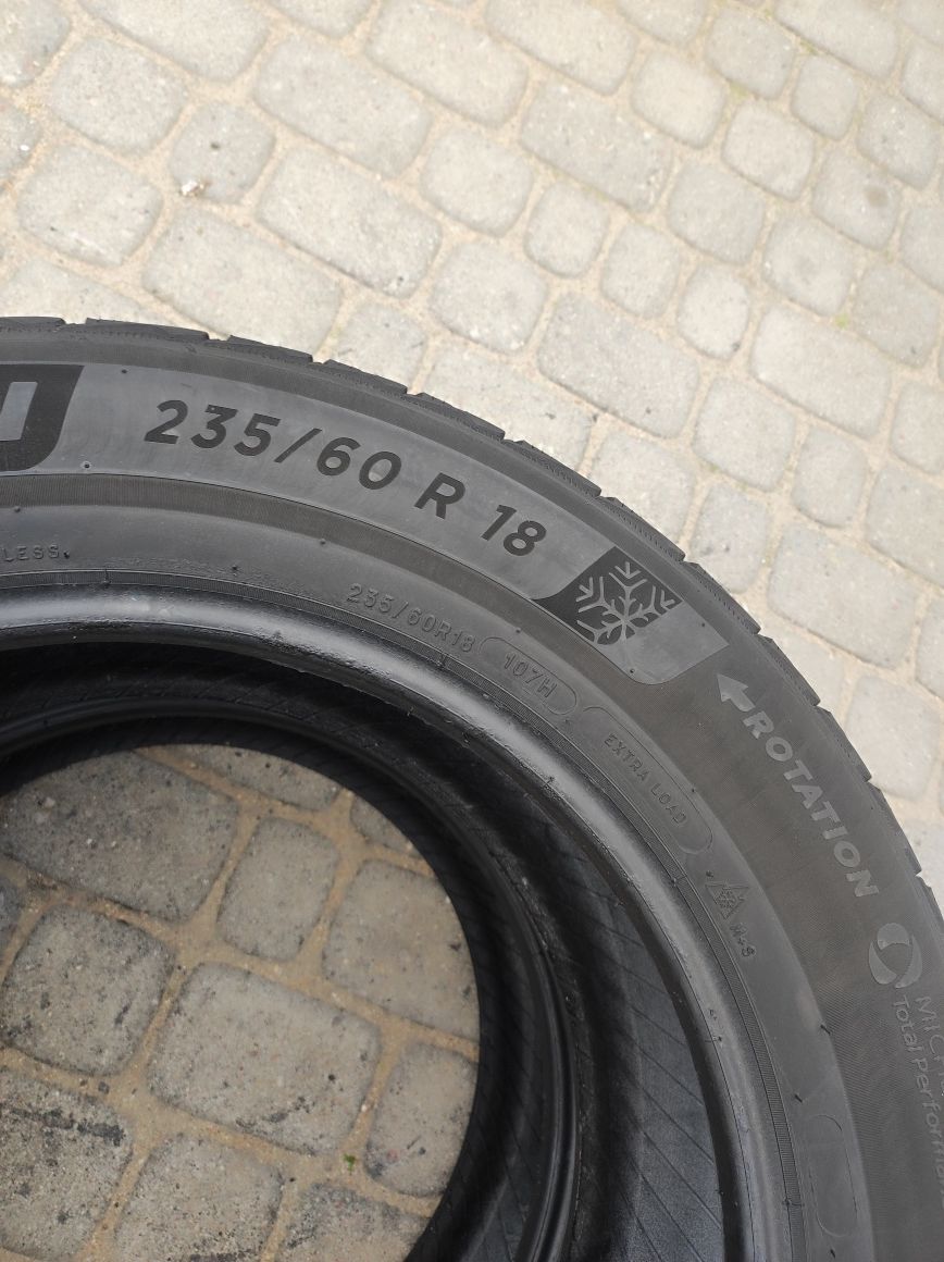 235.60.18 komplet opon zimowych Michelin Pilot Alpin 5