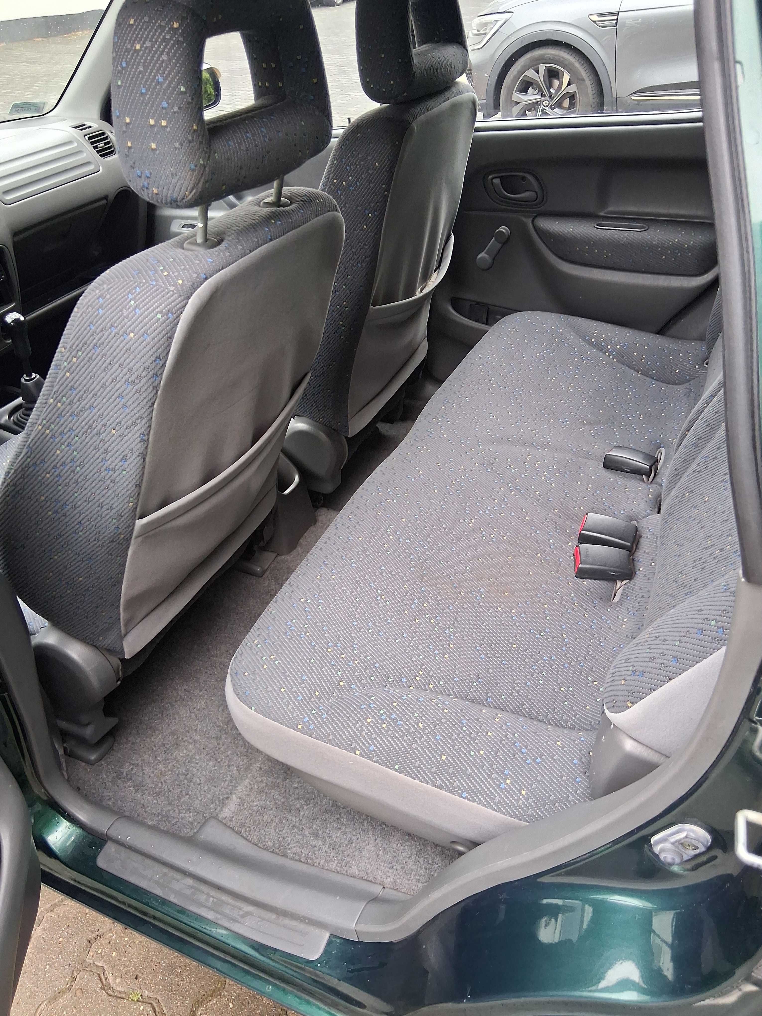 Suzuki Ignis rok 2000