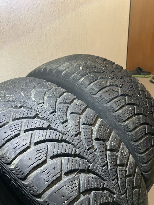 Продам пари шин 205 55 16