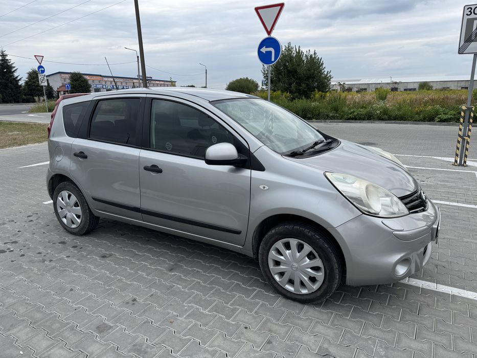 Nissan Nota 2011 року мотор 1.4  коробка передач механічна