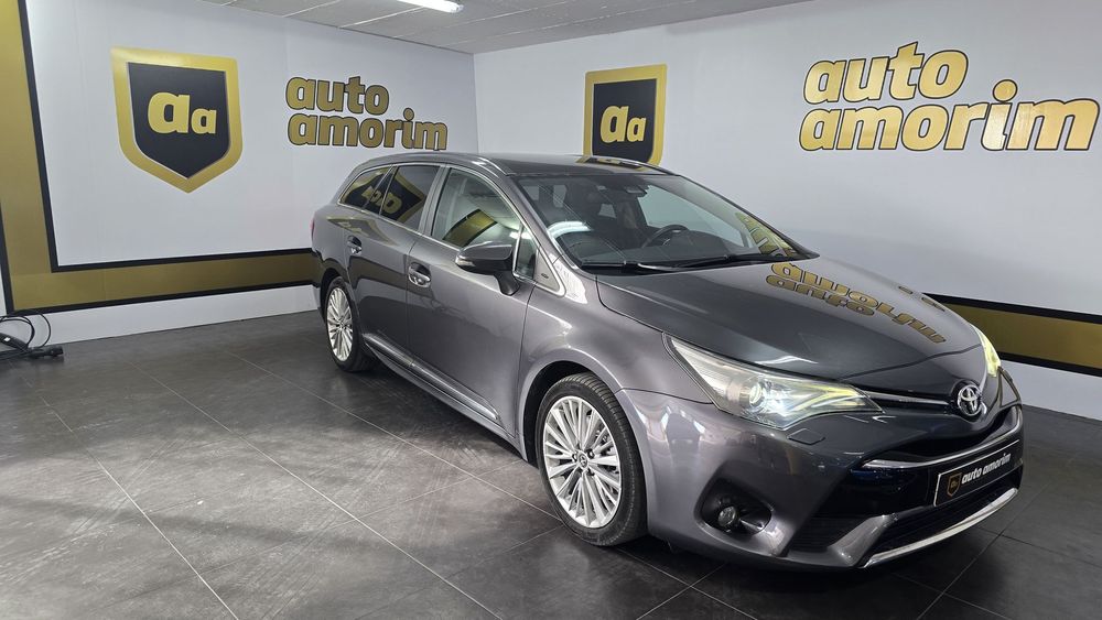 Toyota Avensis Touring Sports 2.0 D-4D Luxury+GPS