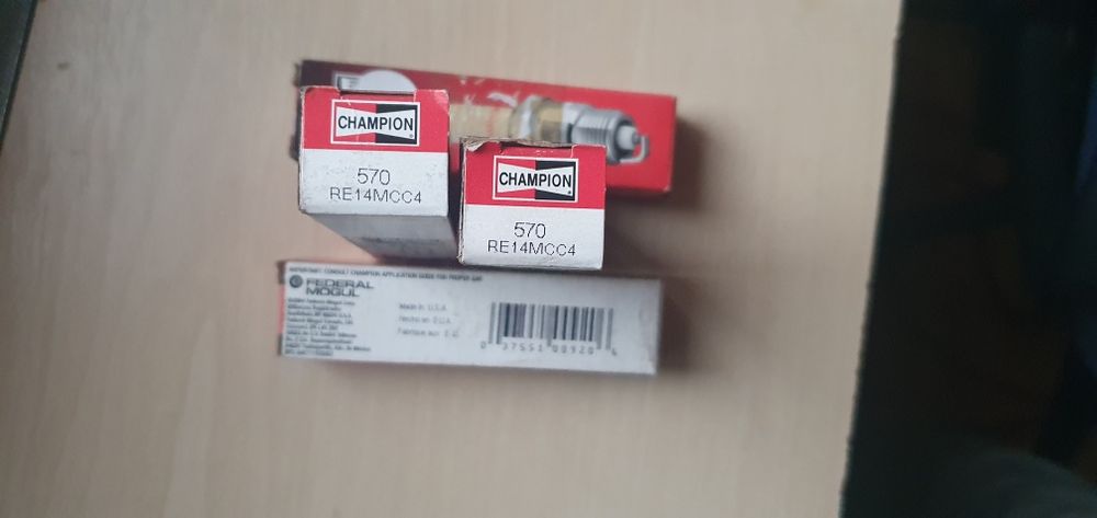 Свечи зажигания NGK и Champion ОРИГИНАЛ