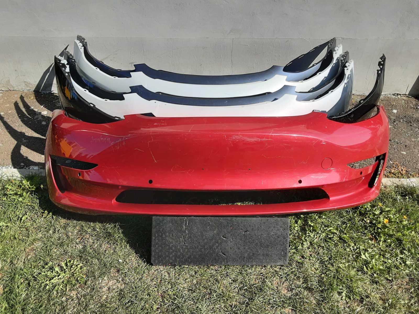 Бампер передній Tesla Тесла Model 3