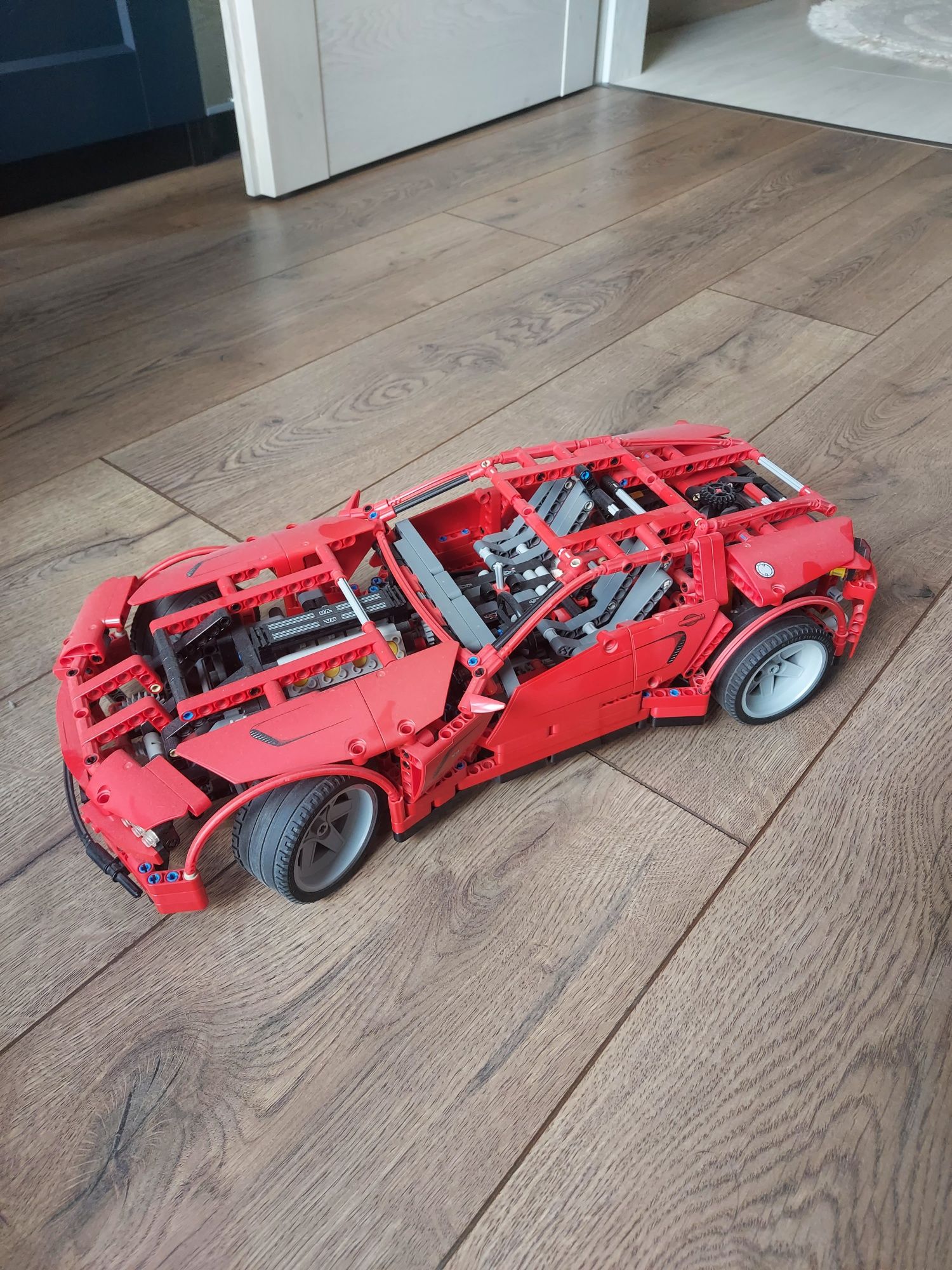 Lego Technic 8070 Supercar / Supersamochód