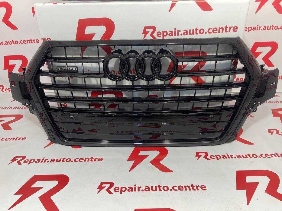 Радіаторна решітка Audi Q7 4M  2015-2019 НАЯВНІСТЬ!!!