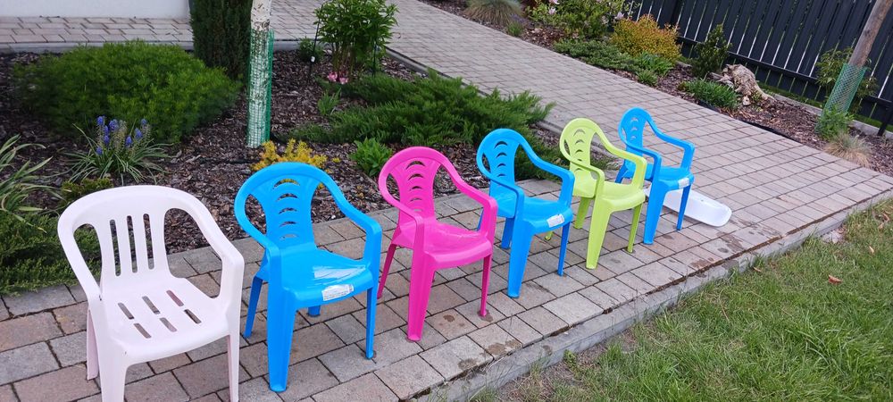 Plastikowe, kolorowe KRZESEŁKA, krzesła dla dzieci, 4 sztuki