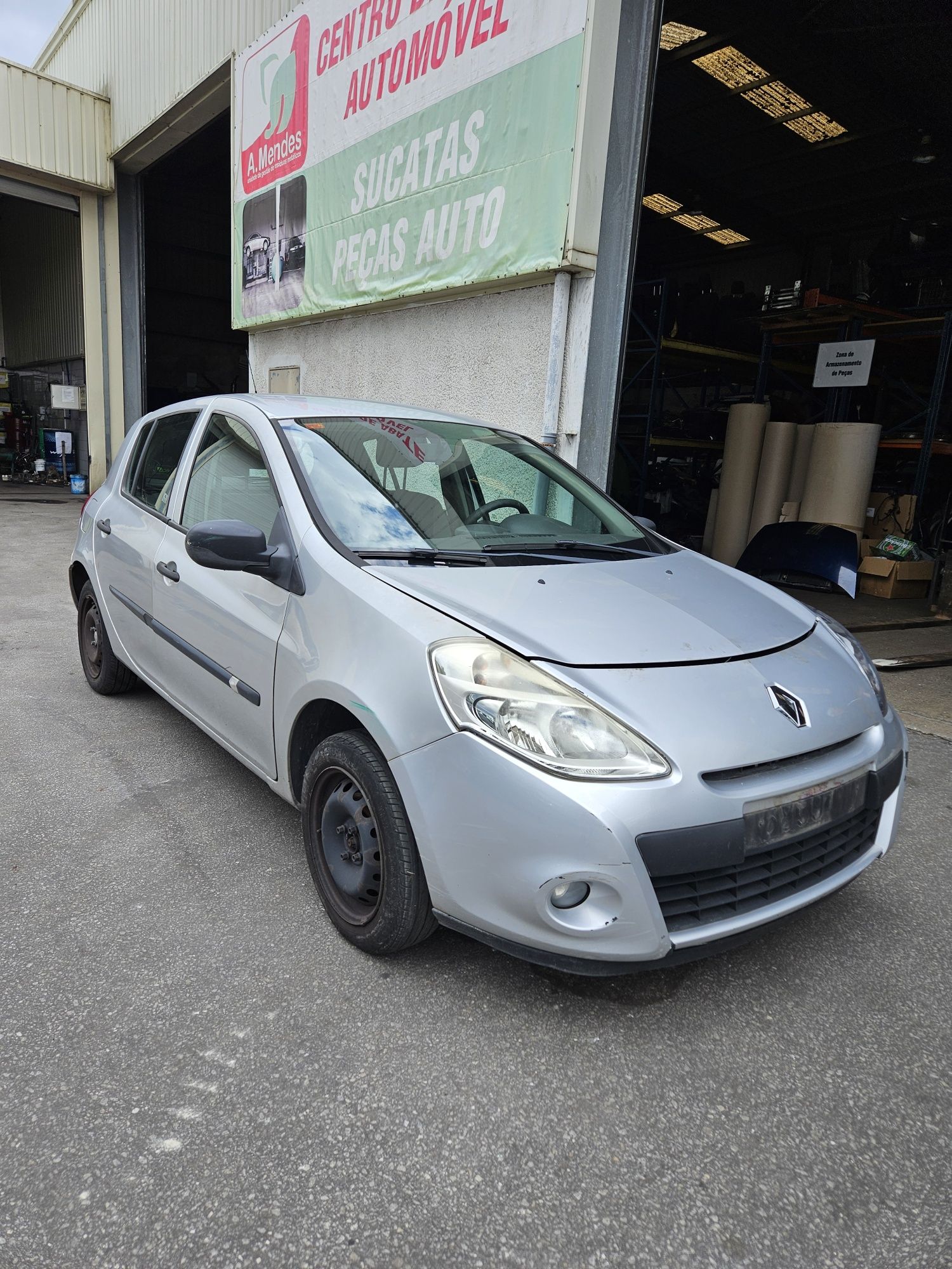 Renault Clio 3 1.2i de 2010 para peças