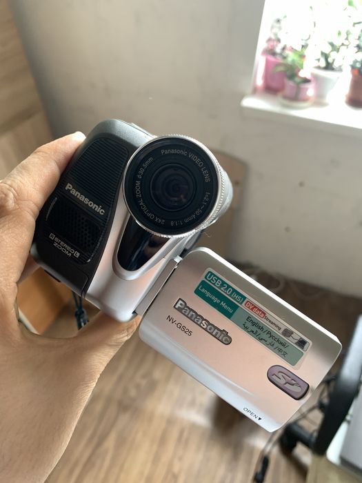 Видео камера Panasonic NV GS-25