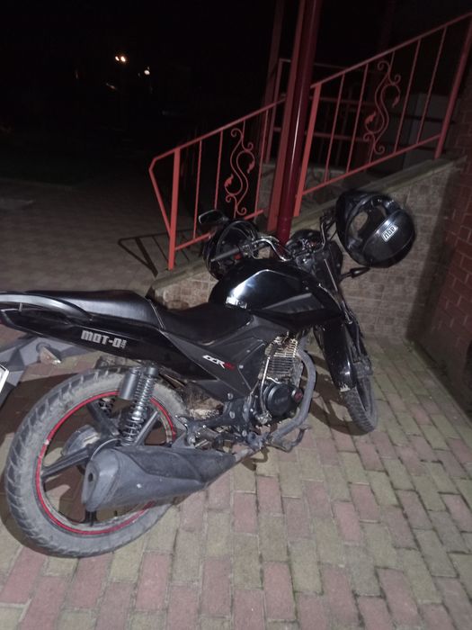 Продам мотоцикл Lifan 150