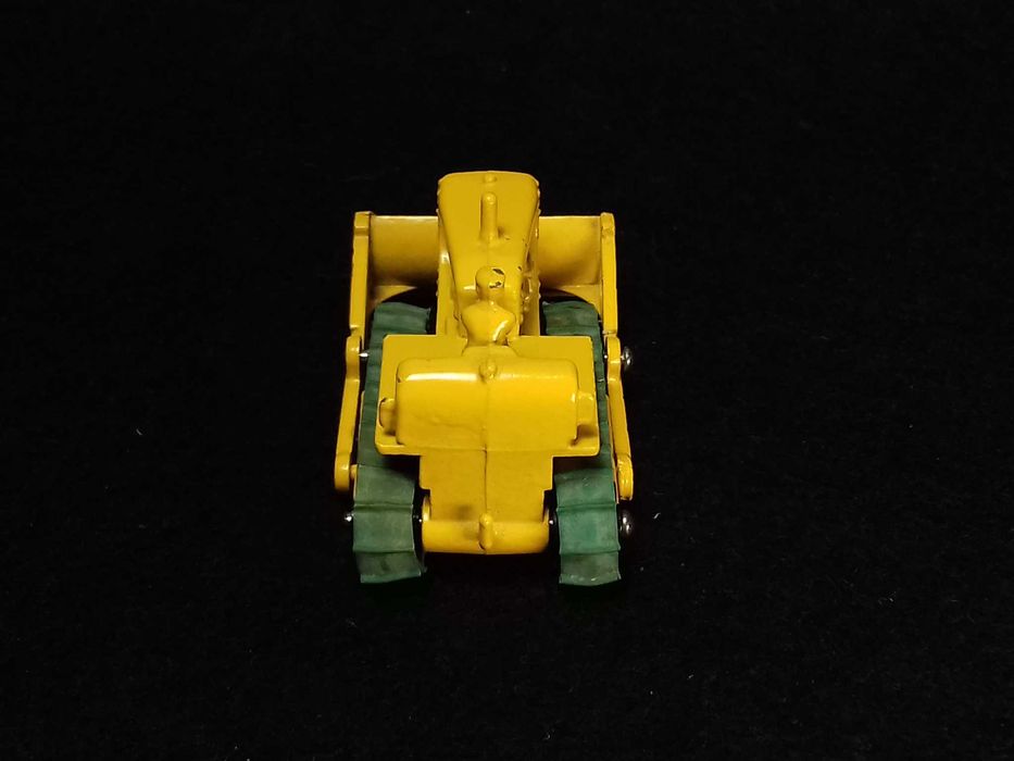 Matchbox 8 - Caterpillar Bulldozer 1960´s - a Moko Lesney product