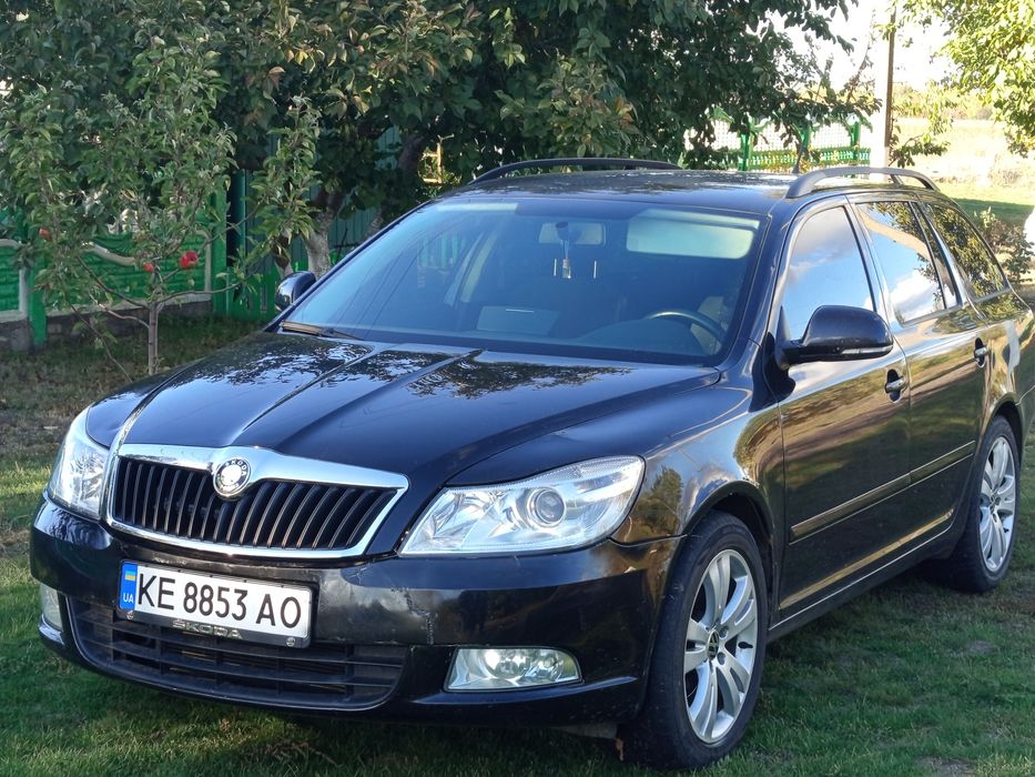 Продам skoda a5 2010 года звоните всё раскажу объём двигателя 1.4 turb