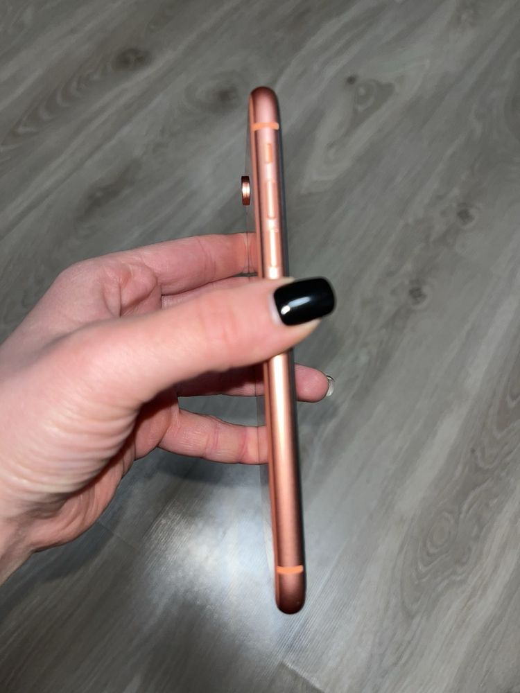 Apple iphone XR 64gb. Coral