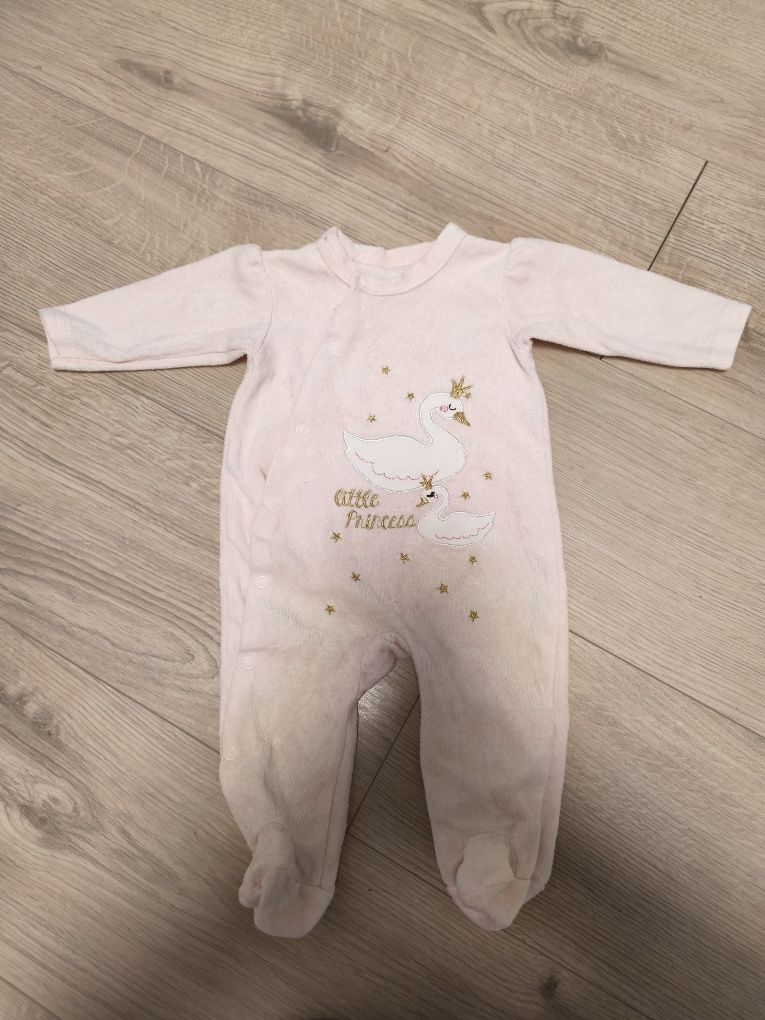 Pajace pajacyki welurowe niemowlęce dla dziewczynki Smyk, r.62.