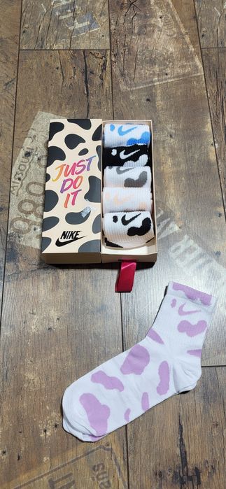 Nike Just do it komplet skarpet 6 par damskie wysokie kolory uni