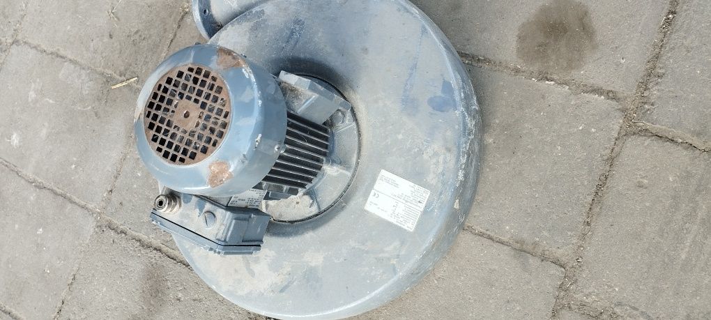 Wentylator wyciąg siłowy 21m2