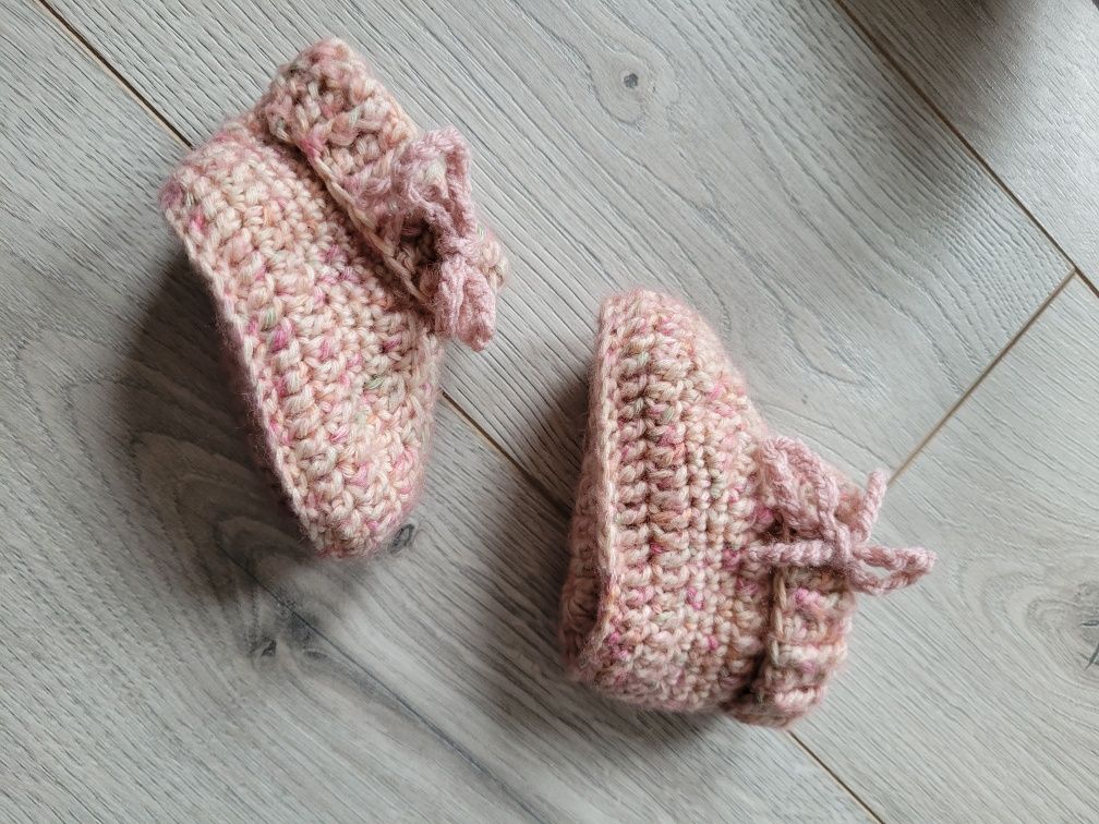Buciki Handmade kapcie wełniane niechodki 9 cm