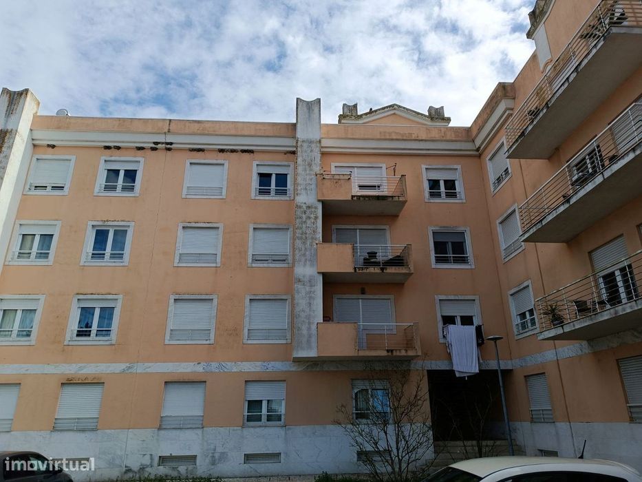 Apartamento T3 com lugar de Parqueamento - Samora Correia
