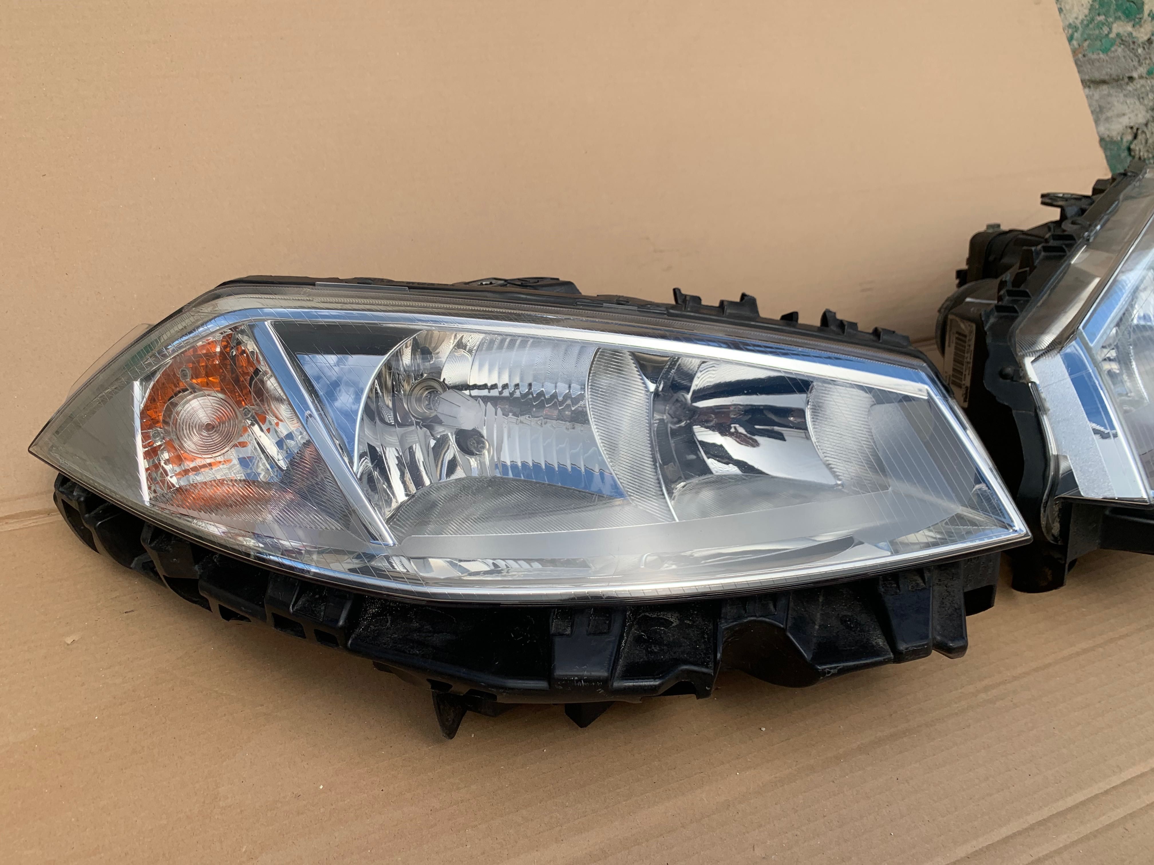 Lampy przednie przud Reno Megan 2 Lewa prawa Cana za st