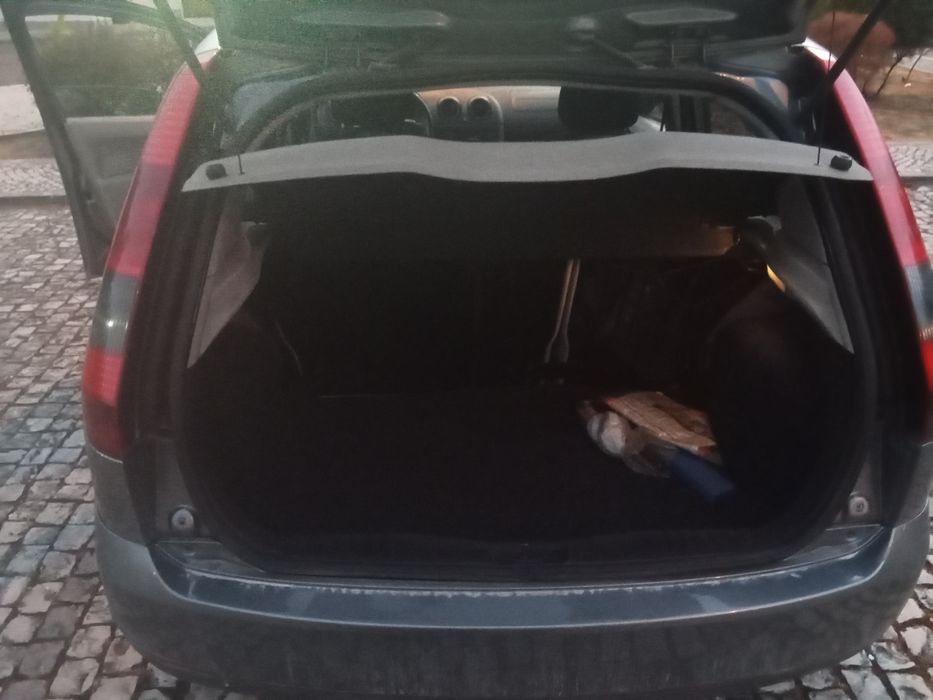 Ford fiesta mk5 econômico