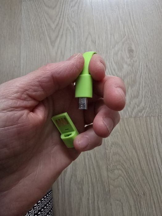 przejściówka USB \ mikro-usb w bransoletce