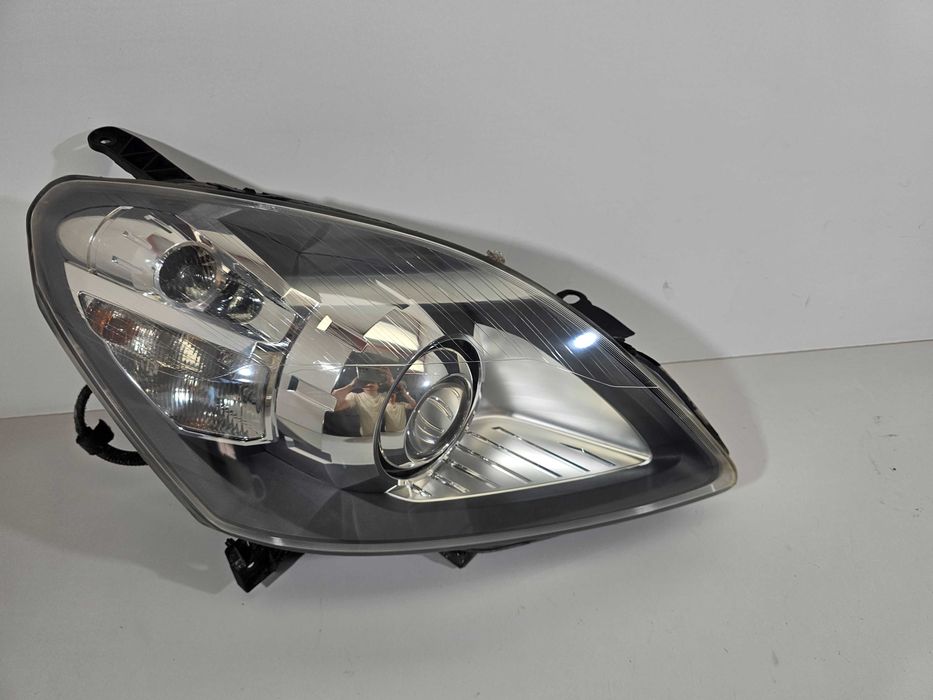 Opel Zafira B Lampy Przód Przednie Bi-Xenon Skrętny Skrętne Lewa+Prawa