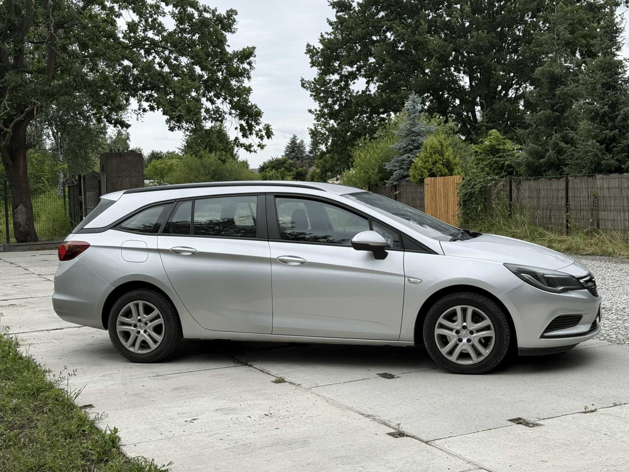 WYNAJEM DŁUGOTERMINOWY – opel astra K kombi 1.6 cdti 2016