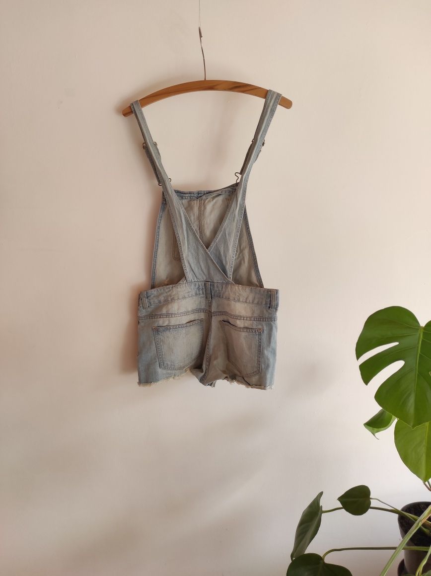 Krótkie ogrodniczki jeansowe, rozmiar S, spodenki, szorty damskie