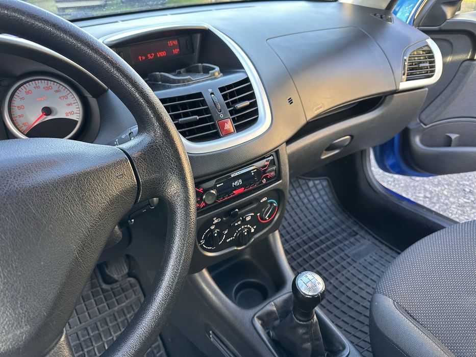 PEUGEOT 206+ 1.4 HDI  105 tys kilometrów.