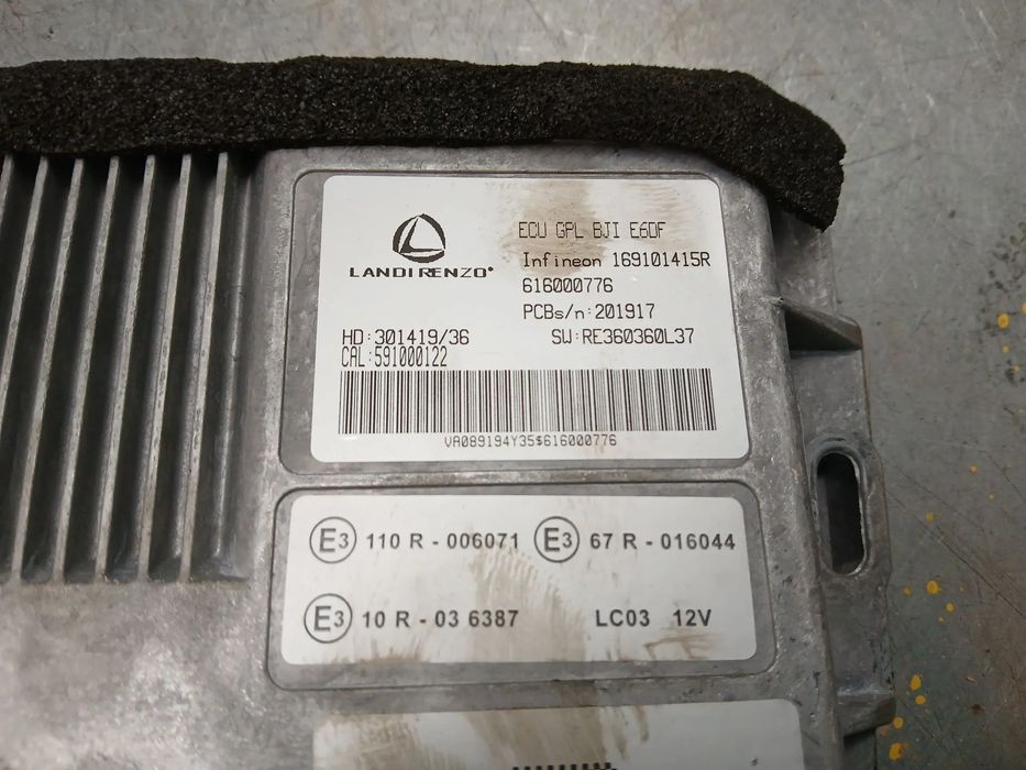 Centralina motor / ECU DACIA Sandero III