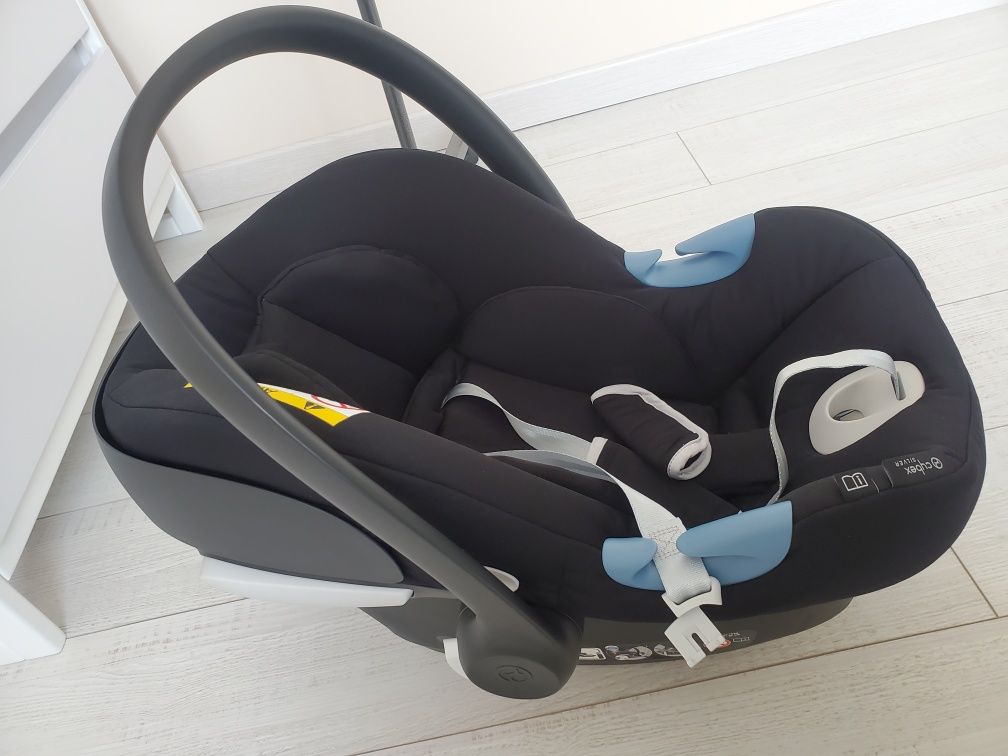 Продам автокрісло Cybex Atom B-ISize