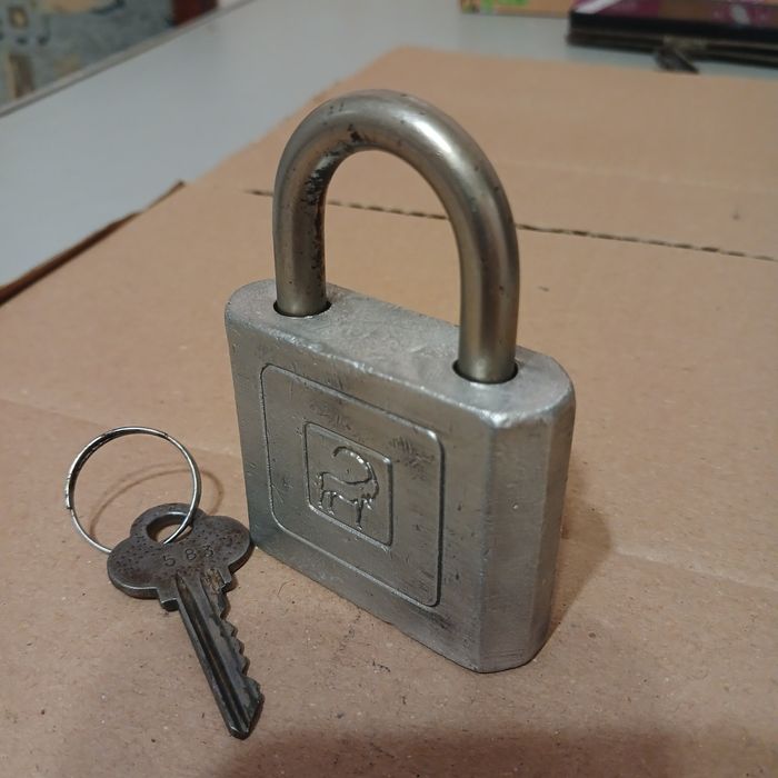 Навесной замок СССР.