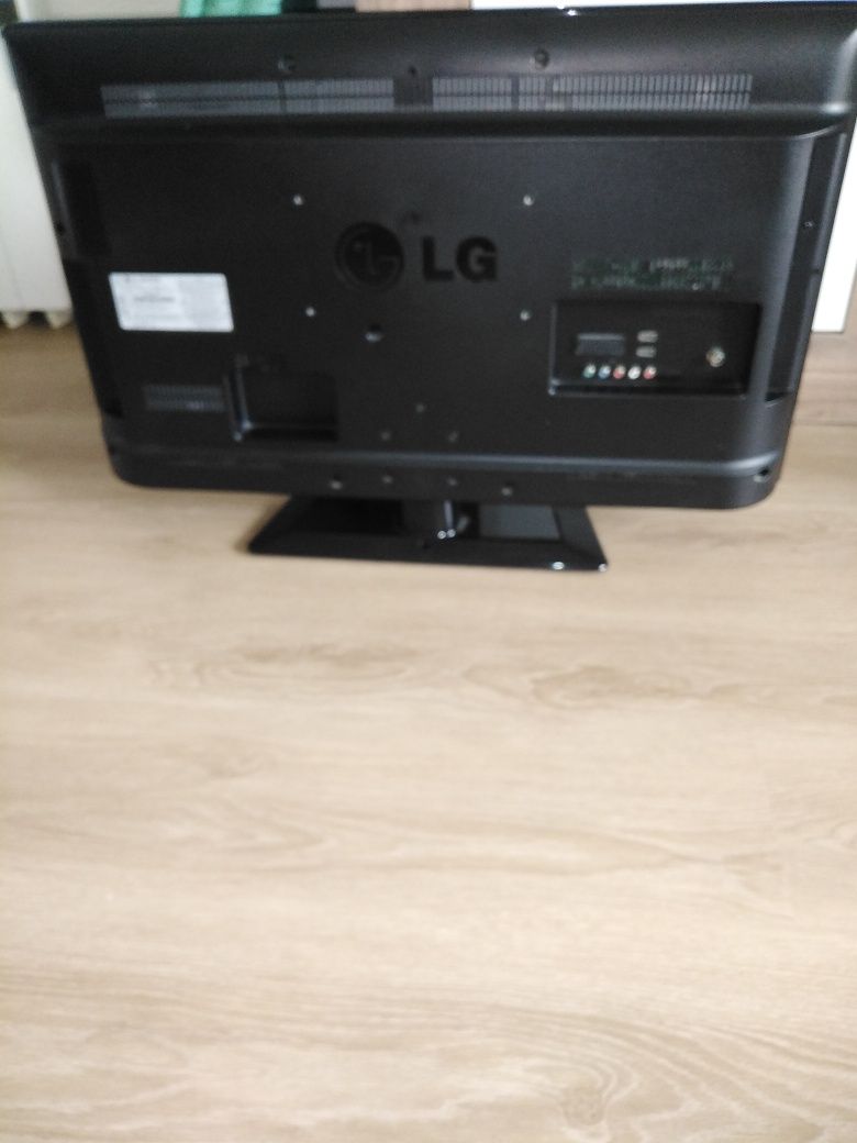 TV Marca LG, 80cm