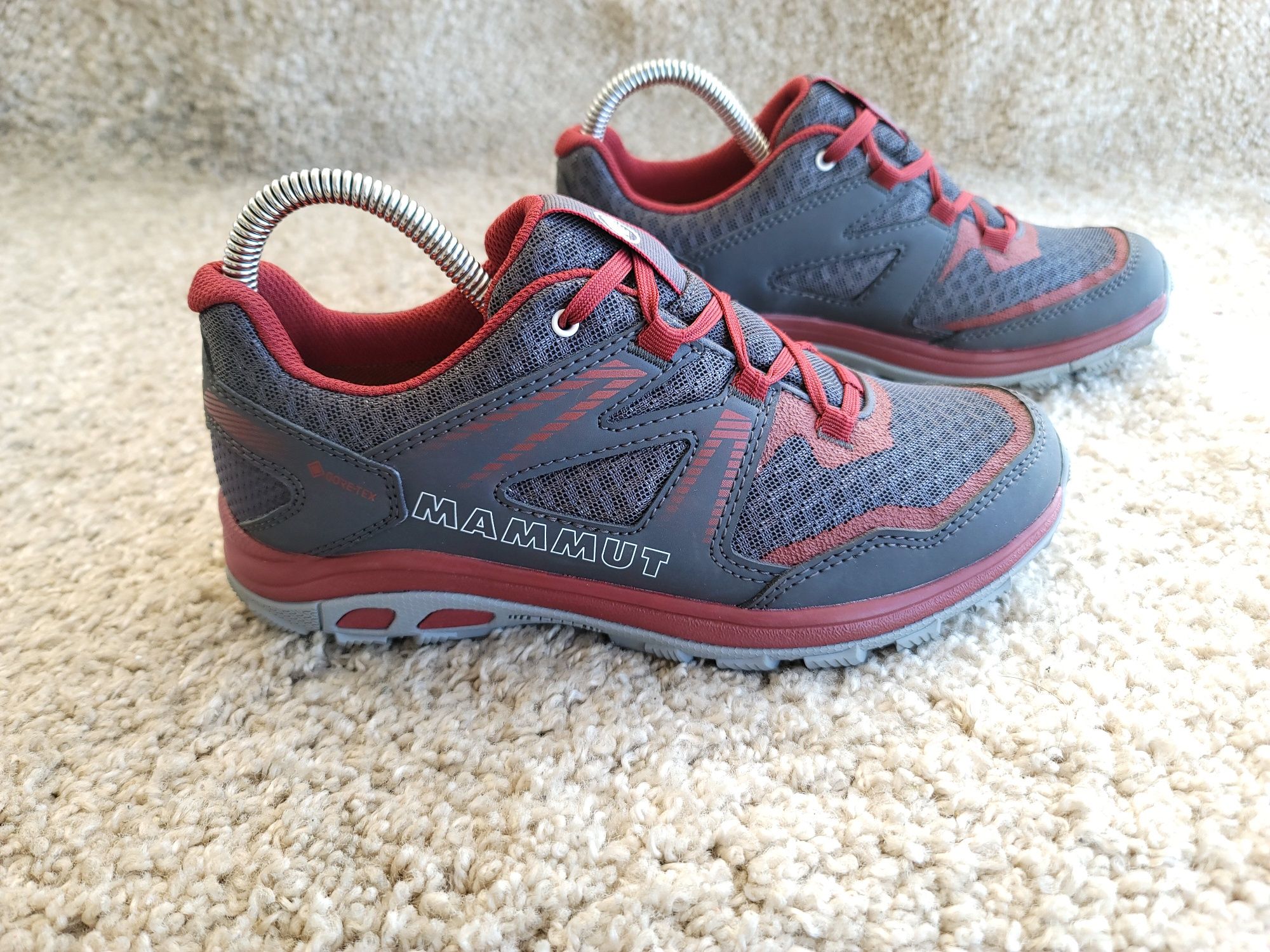 SALOMON, MAMMUT р 38 Швейцария Оригинал! Трекинговые кроссовки